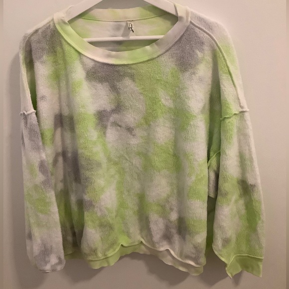 Free People Tops - Free people tie dye sweatshirt